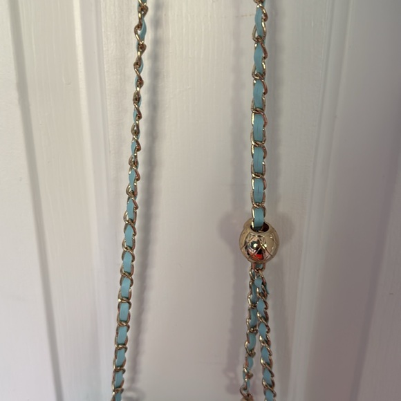 CC Iphone and Wallet on a Chain - Picture 3 of 6